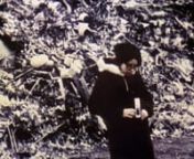 Elisabeth SubrinnnSlovenska premiera filma in predstavitev knjige Dialektike spolannShulie (US, 1997, video, 36′ 38″, bp), zasnovan kot poklon, je igriva in izzivalna mešanica filmske lastnine. Subrin in njen kreativni sodelavec Kim Soss obudita malo znani dokumentaristični portret Shulamith Firestone, mlade študentke umetnosti v Chicagu, ki je čez nekaj let postala vidna figura feminizma drugega vala in avtorica radikalnega manifesta iz leta 1970, Dialektika spola – zagovor feminist