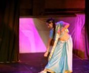 Shaheena dances a little Bollywood Choreografie.nChoreographer Parul Lutz (India).........nHappy to performe this on my Dance Show 2014