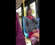 Après l&#39;épisode d&#39;un couple effectuant un acte indécent dans un bus CNT, une femme a été filmée en train de se molester la poitrine dans un bus.