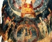 www.francovalente.itnLA CRIPTA DELL’ABATE EPIFANIO A S. VINCENZO AL VOLTURNOnLa Cripta, fatta fare poco prima dell&#39;842 dall’abate Epi­fanio (824-842), conser­va il più importante ciclo di affreschi occidentale del IX secolo, mi­racolosamente sopravvissuto alla devastazione sara­cena dell&#39;881, ai guasti del tempo ed all&#39;incuria degli uomi­ni. Le pitture, di difficile interpretazione, sono ispirate all’Apocalisse di S. Giovanni e al commento che ne fece Ambrogio Autperto alla metà del