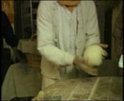 Façonner son pain au levain à la manière de Jean-François Berthelot ou de Laurent Pouget lors d&#39;une formation du CETAB en décembre 2010