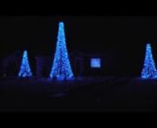 Fun song with a fun video.Done by Straght No Chaser.All LED lights(25,250) and Light O Rama controllers.