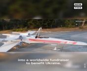 The force is strong with this one — ‘Star Wars’ fan Akaki Lekiachvili built a life-sized X-Wing replica and is using it to raise money for Ukraine&#60;br/&#62;» Sign up for our newsletter KnowThis to get the biggest stories of the day delivered straight to your inbox: https://go.nowth.is/knowthis_youtube&#60;br/&#62;» Subscribe to NowThis: http://go.nowth.is/News_Subscribe&#60;br/&#62;&#60;br/&#62;For more entertainment news, subscribe to NowThis News.&#60;br/&#62;&#60;br/&#62;#starwars #ukraine #entertainment #News #NowThis