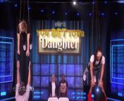 Guest host Kristen Bell was left hanging as she and her mom played against Jamie Foxx and his daughter Corinne in a hilarious round of &#92;