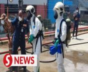 All 18 victims of the ammonia gas leak incident at a factory in Shah Alam are in stable condition, with some still receiving treatment, says Health Minister Datuk Seri Dr Dzulkefly Ahmad.&#60;br/&#62;&#60;br/&#62;On Friday (Feb 16), 10 workers were rushed to the hospital for treatment after an ammonia gas leak at a factory in Perindustrian Bukit Raja, Section 7, Shah Alam.&#60;br/&#62;&#60;br/&#62;Read more at http://tinyurl.com/4cab84af&#60;br/&#62;&#60;br/&#62;WATCH MORE: https://thestartv.com/c/news&#60;br/&#62;SUBSCRIBE: https://cutt.ly/TheStar&#60;br/&#62;LIKE: https://fb.com/TheStarOnline