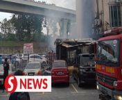 A restaurant in Batu 11, Cheras, Selangor, was razed in a fire.&#60;br/&#62;&#60;br/&#62;The fire, occurring at 6.02pm on Wednesday (Feb 28), also caused damage to seven nearby vehicles.&#60;br/&#62;&#60;br/&#62;Read more at http://tinyurl.com/yck63ehu&#60;br/&#62;&#60;br/&#62;WATCH MORE: https://thestartv.com/c/news&#60;br/&#62;SUBSCRIBE: https://cutt.ly/TheStar&#60;br/&#62;LIKE: https://fb.com/TheStarOnline
