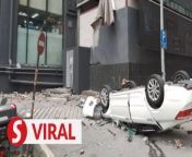 A woman suffered head and knee injuries after her car plummeted from the first floor of a car park at an office building along Jalan P. Ramlee in Kuala Lumpur on Friday (March 1).&#60;br/&#62;&#60;br/&#62;Read more at https://shorturl.at/rwCX3&#60;br/&#62;&#60;br/&#62;WATCH MORE: https://thestartv.com/c/news&#60;br/&#62;SUBSCRIBE: https://cutt.ly/TheStar&#60;br/&#62;LIKE: https://fb.com/TheStarOnline&#60;br/&#62;