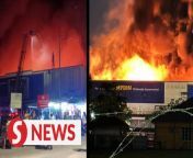 A massive fire erupted at the Mydin store in Manjoi, Ipoh, Perak on Sunday (March 10) evening, likely sparked by an electrical issue that caused a prior blackout.&#60;br/&#62;&#60;br/&#62;Read more at https://tinyurl.com/2d4kanbu&#60;br/&#62;&#60;br/&#62;WATCH MORE: https://thestartv.com/c/news&#60;br/&#62;SUBSCRIBE: https://cutt.ly/TheStar&#60;br/&#62;LIKE: https://fb.com/TheStarOnline
