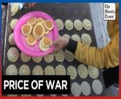 Ramadan sweets too pricey for Palestinians in Gaza&#60;br/&#62;&#60;br/&#62;Food shortages and potential famine in Gaza are making it hard for Palestinians to afford the popular Ramadan dessert ‘Qatayef,’ dampening the festive mood of the holy month.&#60;br/&#62;&#60;br/&#62;Video by AFP&#60;br/&#62;&#60;br/&#62;Subscribe to The Manila Times Channel - https://tmt.ph/YTSubscribe &#60;br/&#62; &#60;br/&#62;Visit our website at https://www.manilatimes.net &#60;br/&#62; &#60;br/&#62;Follow us: &#60;br/&#62;Facebook - https://tmt.ph/facebook &#60;br/&#62;Instagram - https://tmt.ph/instagram &#60;br/&#62;Twitter - https://tmt.ph/twitter &#60;br/&#62;DailyMotion - https://tmt.ph/dailymotion &#60;br/&#62; &#60;br/&#62;Subscribe to our Digital Edition - https://tmt.ph/digital &#60;br/&#62; &#60;br/&#62;Check out our Podcasts: &#60;br/&#62;Spotify - https://tmt.ph/spotify &#60;br/&#62;Apple Podcasts - https://tmt.ph/applepodcasts &#60;br/&#62;Amazon Music - https://tmt.ph/amazonmusic &#60;br/&#62;Deezer: https://tmt.ph/deezer &#60;br/&#62;Tune In: https://tmt.ph/tunein&#60;br/&#62; &#60;br/&#62;#themanilatimes &#60;br/&#62;#tmtnews&#60;br/&#62;#ramadan &#60;br/&#62;#palestine &#60;br/&#62;#gaza &#60;br/&#62;#qatayef