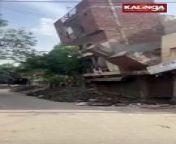 WATCH _ Delhi_ A building collapsed in