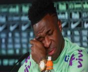 Vinícius broke down in tears during a press conference ️ from stage dance boobs press