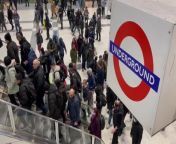 Several Southeastern and Thameslink trains which service London Victoria and Blackfriars are facing disruption on Thursday morning because of a fault with the signalling system.