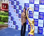Bollywood film star Alia Bhatt recently participated in Zee Cine Awards Press Conference, where the actress has unveiled the glittering trophy of Zee Cine Awards 2024.&#60;br/&#62;&#60;br/&#62;#aliabhatt#mounirooy #bobbydeol #abrar #ootd #formals #zeecineawards#bollywood #celebupdate #aliabossladylook#alialook #trending#viralvideo &#60;br/&#62;