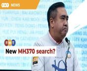Kerajaan sedia berbincang dengan pihak berminat meneruskan pencarian pesawat hilang Malaysia Airlines MH370, kata Menteri Pengangkutan, Loke Siew Fook.&#60;br/&#62;&#60;br/&#62;Laporan Lanjut: &#60;br/&#62;https://www.freemalaysiatoday.com/category/bahasa/tempatan/2024/03/03/kerajaan-timbang-pencarian-baharu-mh370/&#60;br/&#62;&#60;br/&#62;Read More: https://www.freemalaysiatoday.com/category/nation/2024/03/03/govt-considering-new-mh370-search/&#60;br/&#62;&#60;br/&#62;Free Malaysia Today is an independent, bi-lingual news portal with a focus on Malaysian current affairs.&#60;br/&#62;&#60;br/&#62;Subscribe to our channel - http://bit.ly/2Qo08ry&#60;br/&#62;------------------------------------------------------------------------------------------------------------------------------------------------------&#60;br/&#62;Check us out at https://www.freemalaysiatoday.com&#60;br/&#62;Follow FMT on Facebook: https://bit.ly/49JJoo5&#60;br/&#62;Follow FMT on Dailymotion: https://bit.ly/2WGITHM&#60;br/&#62;Follow FMT on X: https://bit.ly/48zARSW &#60;br/&#62;Follow FMT on Instagram: https://bit.ly/48Cq76h&#60;br/&#62;Follow FMT on TikTok : https://bit.ly/3uKuQFp&#60;br/&#62;Follow FMT Berita on TikTok: https://bit.ly/48vpnQG &#60;br/&#62;Follow FMT Telegram - https://bit.ly/42VyzMX&#60;br/&#62;Follow FMT LinkedIn - https://bit.ly/42YytEb&#60;br/&#62;Follow FMT Lifestyle on Instagram: https://bit.ly/42WrsUj&#60;br/&#62;Follow FMT on WhatsApp: https://bit.ly/49GMbxW &#60;br/&#62;------------------------------------------------------------------------------------------------------------------------------------------------------&#60;br/&#62;Download FMT News App:&#60;br/&#62;Google Play – http://bit.ly/2YSuV46&#60;br/&#62;App Store – https://apple.co/2HNH7gZ&#60;br/&#62;Huawei AppGallery - https://bit.ly/2D2OpNP&#60;br/&#62;&#60;br/&#62;#BeritaFMT #MH370 #OceanInfinity #LokeSiewFook