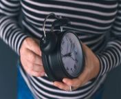 Here&#39;s How &#60;br/&#62;Daylight Saving Time , Affects Your Health.&#60;br/&#62;Daylight Saving Time starts at &#60;br/&#62;2 A.M. on March 10th.&#60;br/&#62;This means we lose &#60;br/&#62;a full hour of sleep.&#60;br/&#62;A study from the &#60;br/&#62;University of Colorado says &#60;br/&#62;that when clocks are moved up.&#60;br/&#62;the effect has a &#60;br/&#62;negative impact &#60;br/&#62;on one&#39;s health.&#60;br/&#62;According to the study, &#60;br/&#62;heart attack risk increases by &#60;br/&#62;25% due to the loss of sleep.&#60;br/&#62;The risk drops 21% &#60;br/&#62;in the fall when we&#60;br/&#62;gain an hour of sleep.&#60;br/&#62;The Mayo Clinic adds that daylight savings affects sleeping patterns &#60;br/&#62;for nearly a week.&#60;br/&#62;To help remedy, the &#60;br/&#62;Better Sleep Council has a tip.&#60;br/&#62;The nonprofit says to go to sleep &#60;br/&#62;15 minutes before your normal bedtime days before the shift