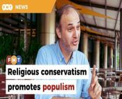 Ahmet T Kuru says religious conservatives ally with populists to dominate governments, from the United States to the Muslim world.&#60;br/&#62;&#60;br/&#62;Read More: https://www.freemalaysiatoday.com/category/nation/2024/03/14/religious-conservatism-promotes-populism-scholar-warns/&#60;br/&#62;&#60;br/&#62;Free Malaysia Today is an independent, bi-lingual news portal with a focus on Malaysian current affairs.&#60;br/&#62;&#60;br/&#62;Subscribe to our channel - http://bit.ly/2Qo08ry&#60;br/&#62;------------------------------------------------------------------------------------------------------------------------------------------------------&#60;br/&#62;Check us out at https://www.freemalaysiatoday.com&#60;br/&#62;Follow FMT on Facebook: https://bit.ly/49JJoo5&#60;br/&#62;Follow FMT on Dailymotion: https://bit.ly/2WGITHM&#60;br/&#62;Follow FMT on X: https://bit.ly/48zARSW &#60;br/&#62;Follow FMT on Instagram: https://bit.ly/48Cq76h&#60;br/&#62;Follow FMT on TikTok : https://bit.ly/3uKuQFp&#60;br/&#62;Follow FMT Berita on TikTok: https://bit.ly/48vpnQG &#60;br/&#62;Follow FMT Telegram - https://bit.ly/42VyzMX&#60;br/&#62;Follow FMT LinkedIn - https://bit.ly/42YytEb&#60;br/&#62;Follow FMT Lifestyle on Instagram: https://bit.ly/42WrsUj&#60;br/&#62;Follow FMT on WhatsApp: https://bit.ly/49GMbxW &#60;br/&#62;------------------------------------------------------------------------------------------------------------------------------------------------------&#60;br/&#62;Download FMT News App:&#60;br/&#62;Google Play – http://bit.ly/2YSuV46&#60;br/&#62;App Store – https://apple.co/2HNH7gZ&#60;br/&#62;Huawei AppGallery - https://bit.ly/2D2OpNP&#60;br/&#62;&#60;br/&#62;#FMTNews #Religious #Conservatism #Populism #Politics