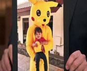 Dwayne Johnson talks about dressing up as his daughter&#39;s fave Pokémon character after her first Santa visit bombed, and Jimmy gifts &#92;