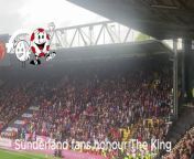 Sunderland fans honour Charlie Hurley