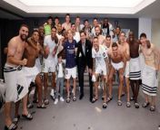 Tom Brady celebrates with Real Madrid from sobrinas amateur real