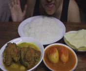 EATING FISH CURRY WITH ARBI, EGG CURRY, WHITE RICE, PAPPAD FRY from arbi renie nip