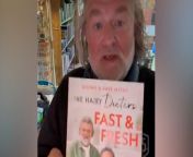 Hairy Bikers&#39; Si King paid tribute to Dave Myers in a video promoting their last project.Source: Hairy Bikers