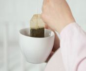 Drinking a cup of tea can eliminate COVID-19 in the mouth, according to a new experiment.