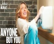 Sydney Sweeney : bathroom scene - Anyone but you from bathroom sed