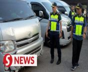 The Road Transport Department (JPJ) uncovered the tactics of van owners from Thailand who were bringing in tourists from that country without a valid licence during a special operation on Monday (March 25).&#60;br/&#62;&#60;br/&#62;Read more at https://shorturl.at/bmvI9&#60;br/&#62;&#60;br/&#62;WATCH MORE: https://thestartv.com/c/news&#60;br/&#62;SUBSCRIBE: https://cutt.ly/TheStar&#60;br/&#62;LIKE: https://fb.com/TheStarOnline